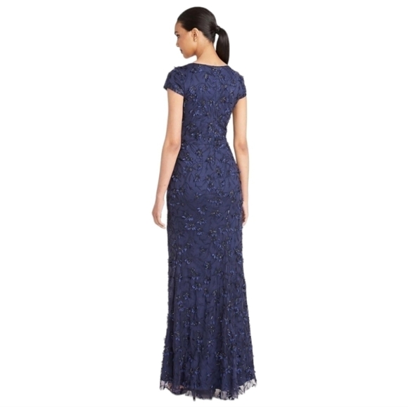 Theia NWT $1095 Bree Cap-Sleeve Floral Beaded Evening Gown Navy Blue size 8 - Picture 4 of 15